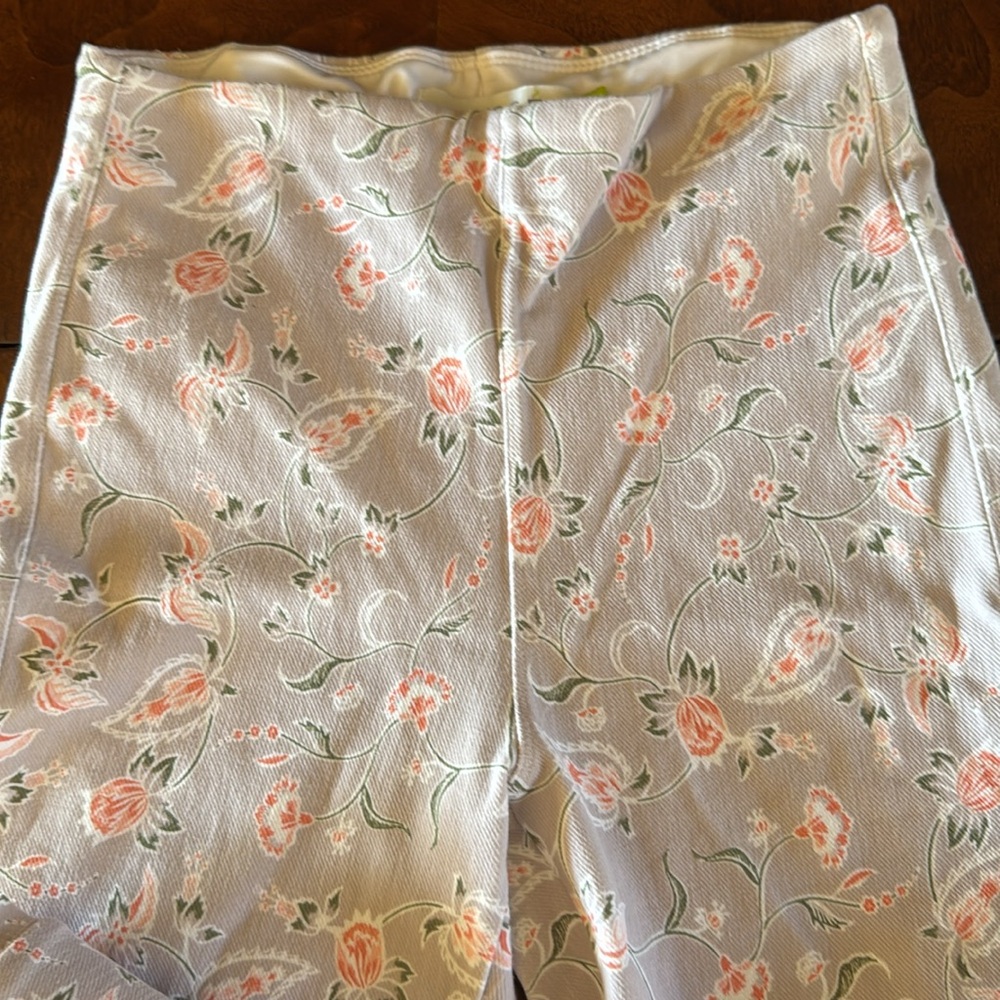Lysse Floral Cropped Zip Hem Denim Leggings NWOT